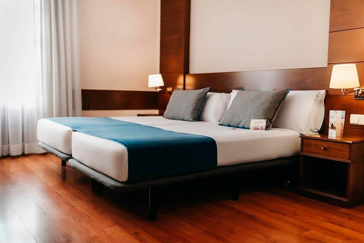 Oriente Atiram Hotels Barcelona
