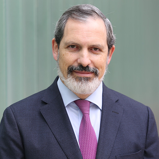 González Moreno, Santiago